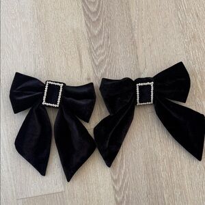Black Velvet Rhinestone Bow Hair Clip - Elegant Women's Accessory - A set